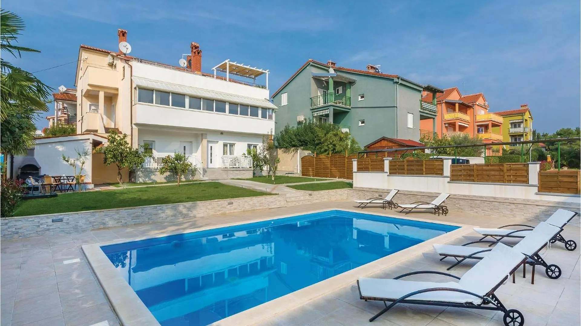1 Bedroom Gorgeous Apartment In Novigrad Novigrad